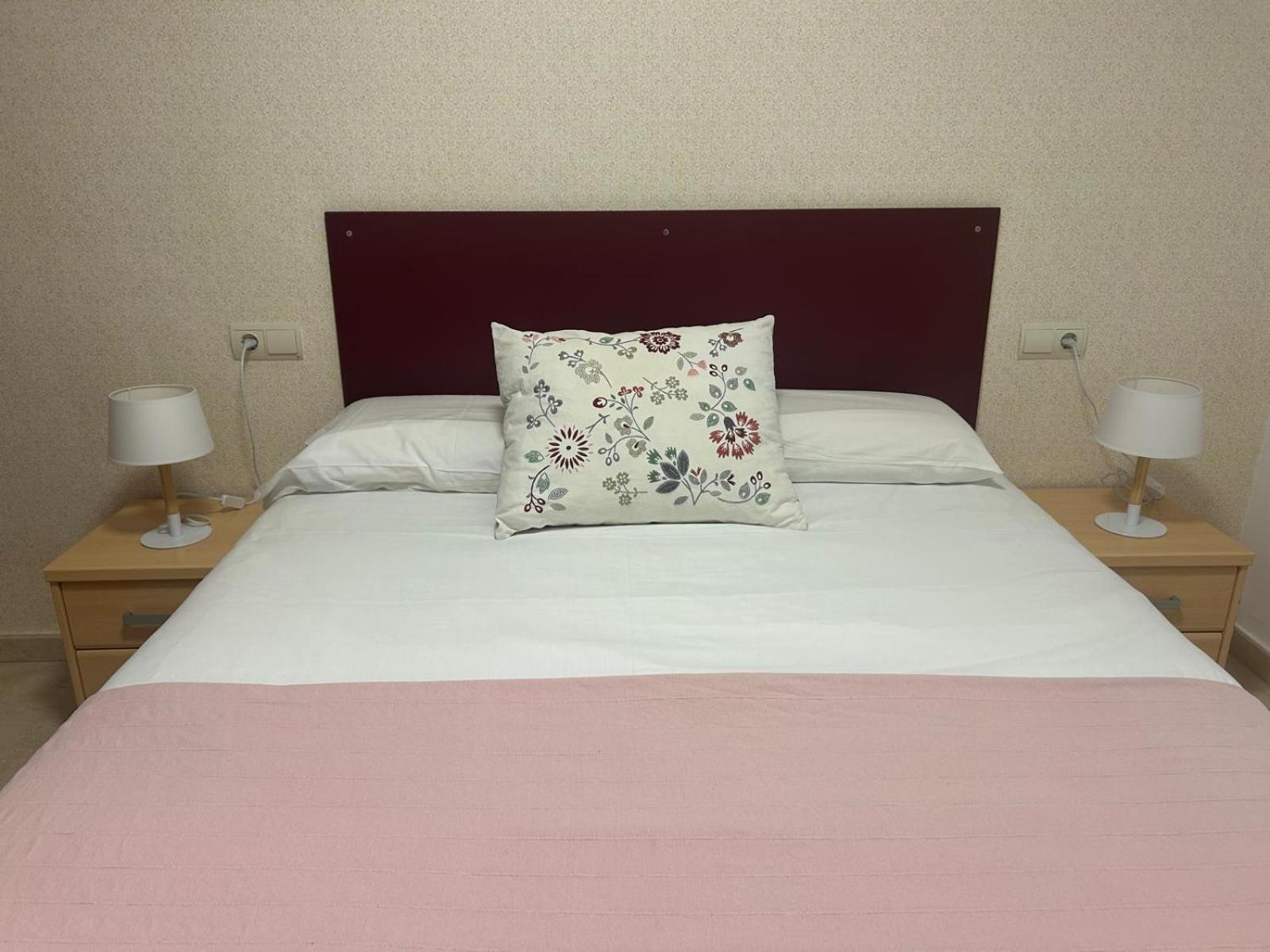 Maravilloso Apartamento En Primera Linea De Playa Con Vistas Al Mar En Caleta De Velez 2 D エクステリア 写真