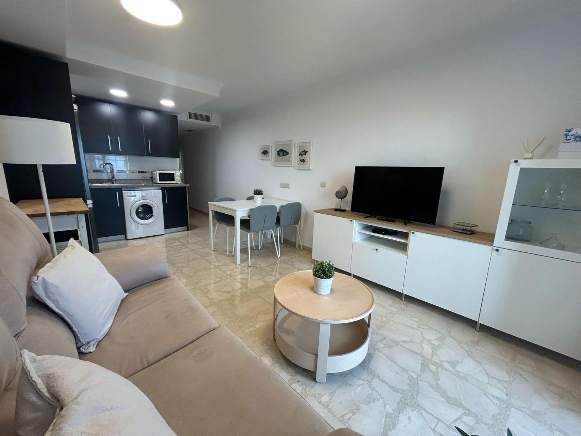 Maravilloso Apartamento En Primera Linea De Playa Con Vistas Al Mar En Caleta De Velez 2 D エクステリア 写真